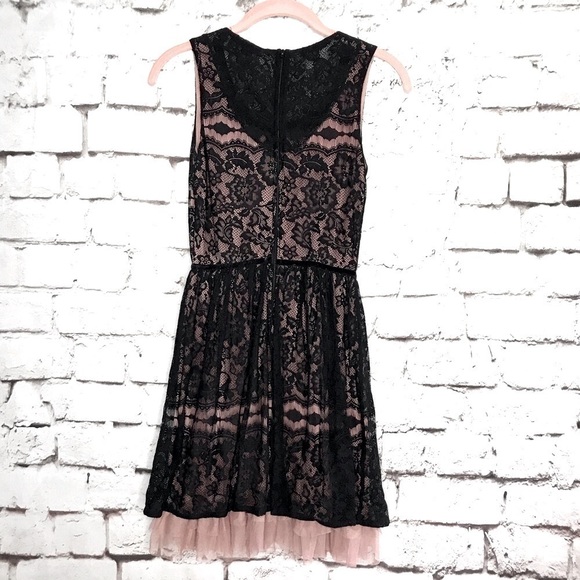 BeBop black lace overlay over salmon pink tulle dress Sleeveless Size Small - Picture 3 of 15
